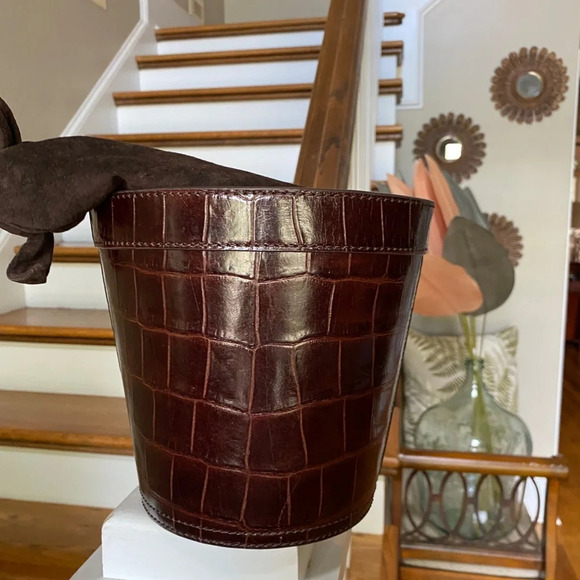 STAUD Britt Croc-Embossed Leather Bucket Bag - Picture 9 of 13